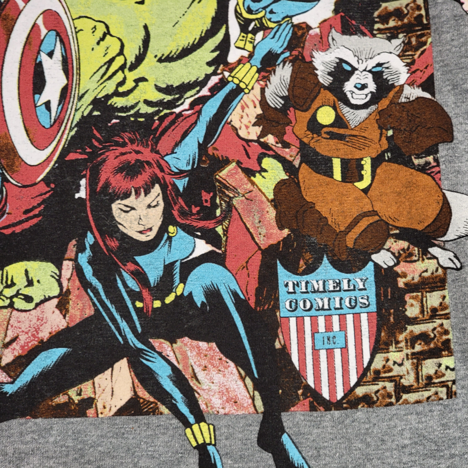 MARVEL COMICS Shirt Mens Large Gray Golden Age Avengers HULK CPT AMERICA NWT