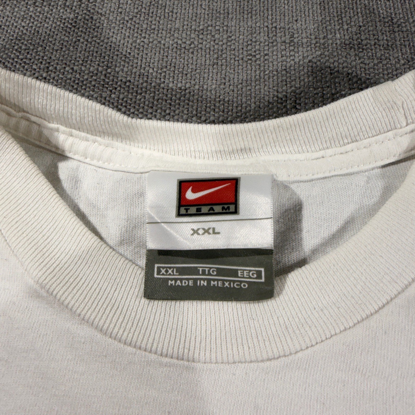 Nike T-Shirt Mens XXL White Good Central Line Camp Football Graphic Tee