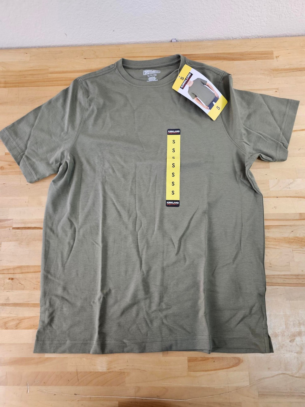 S / SMALL – GREEN – Kirkland Signature Men’s 100% Pima Cotton T-Shirt Tee