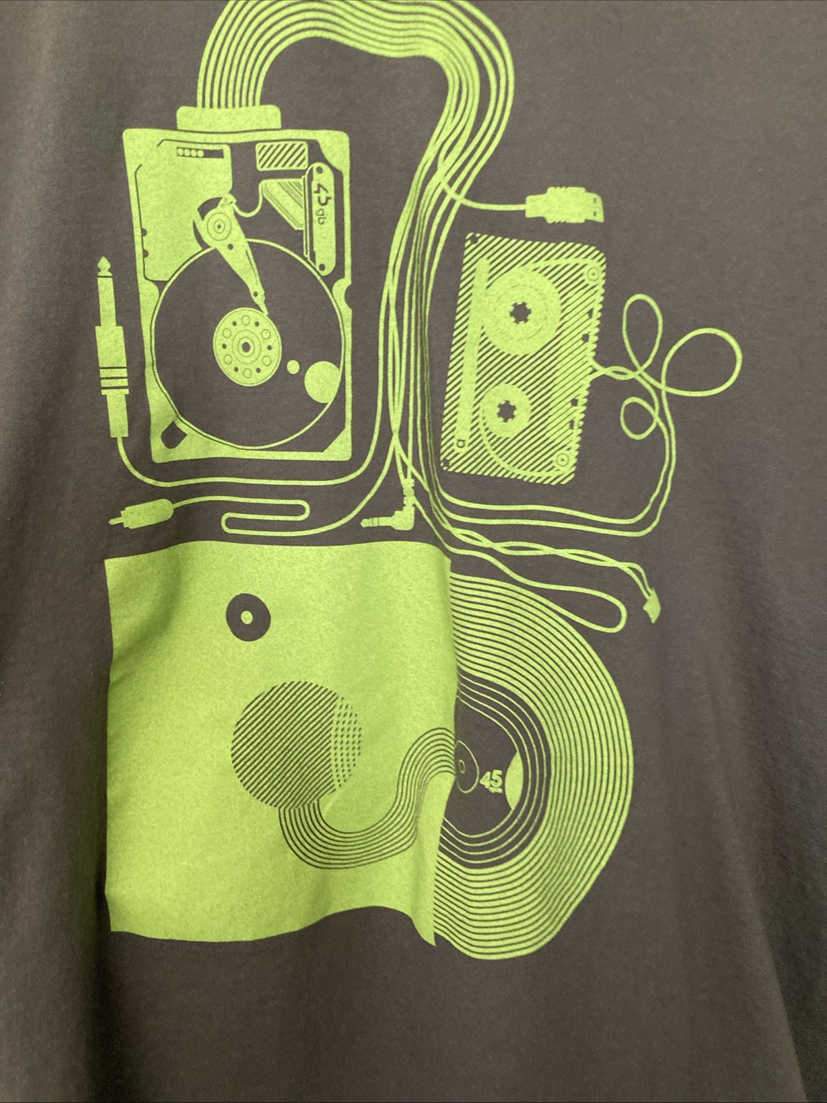Threadless “Music Box” Design By Phil Wheeler Size Large Gray