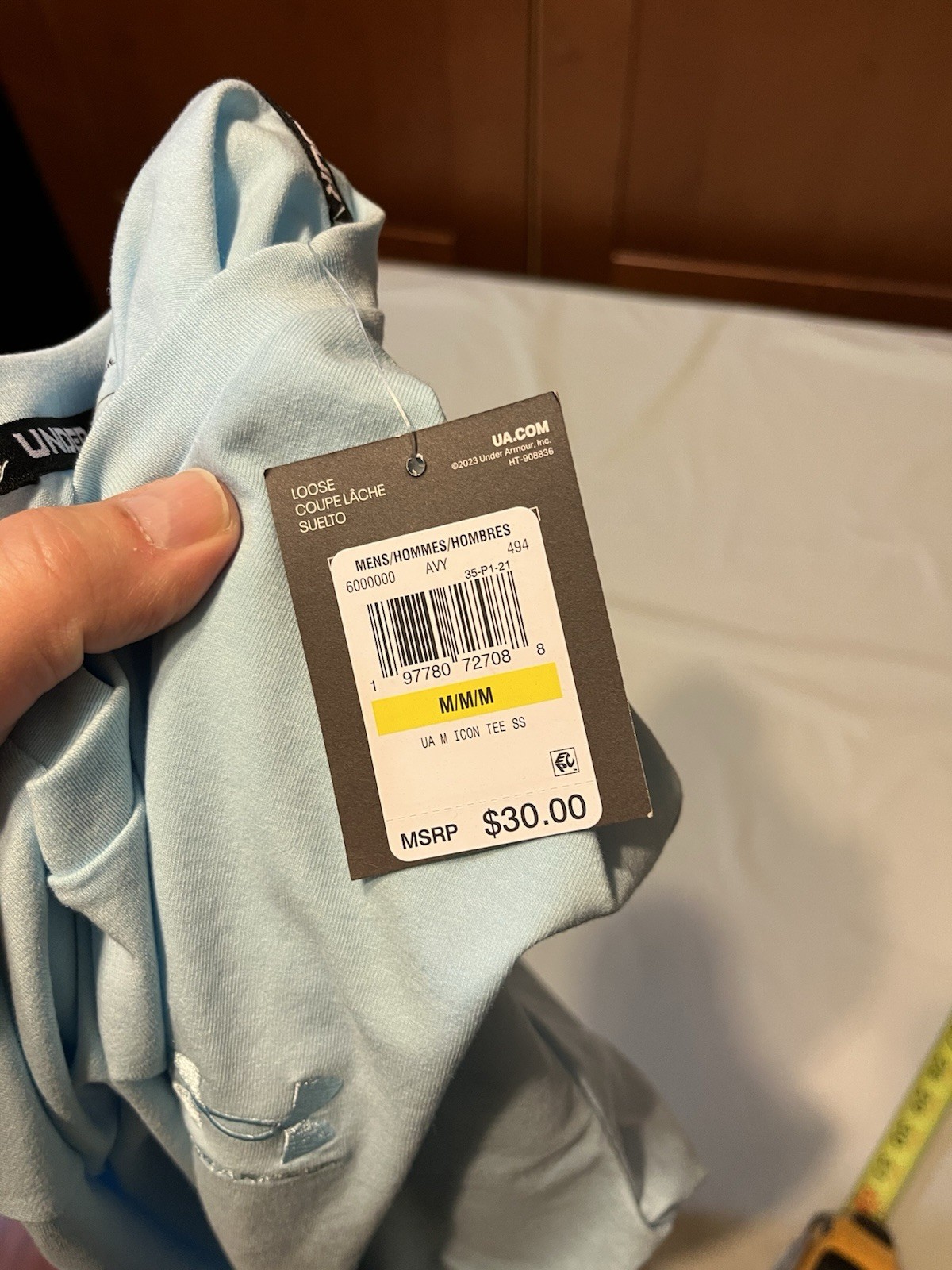 Under Armour Men’s T-Shirt Medium – Light Blue Polyester Cotton Spandex – NWT