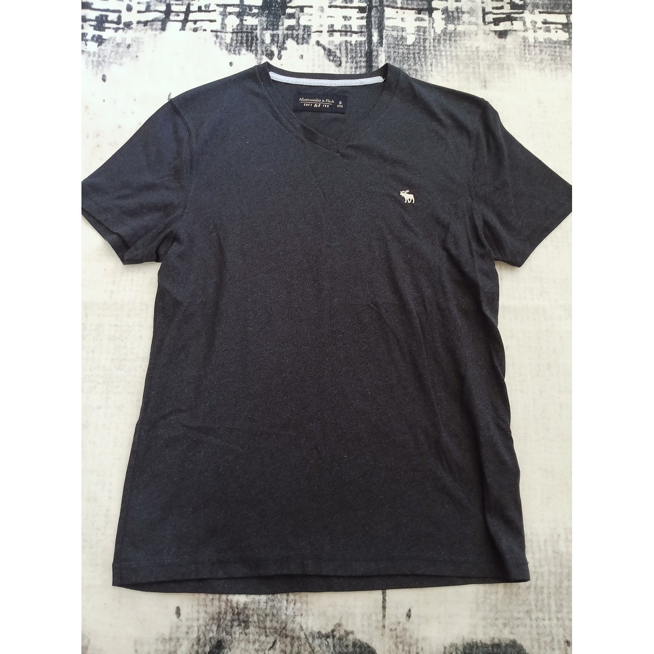Abercrombie & Fitch Men’s Dark Charcoal V-Neck Logo Tee