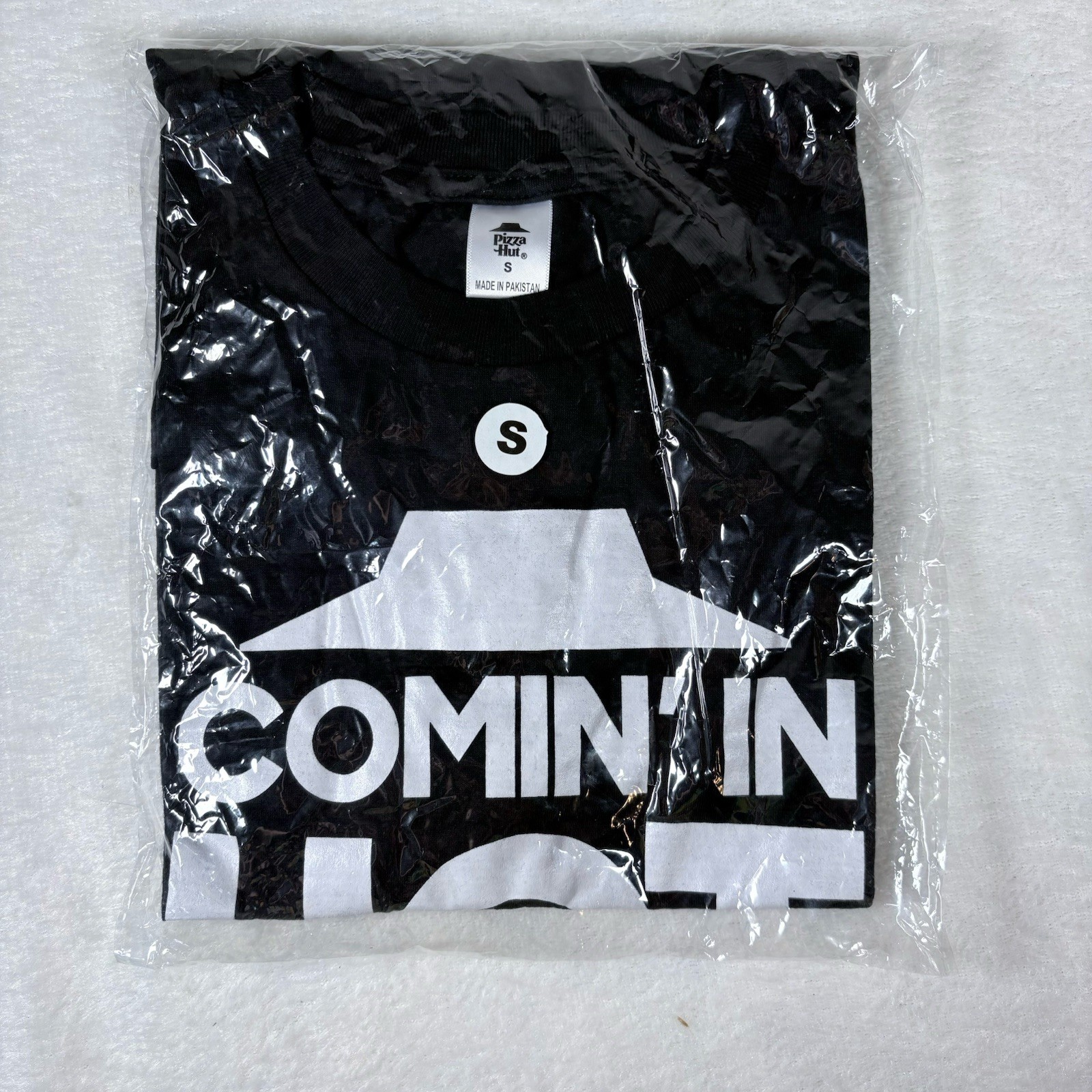 Pizza Hut Comin’ In Hot Black Work Uniform Short Sleeve T-Shirt Size S Unisex