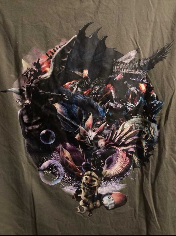 Uniqlo UT Capcom 40th Monster Hunter Olive Graphic Crew Neck T-Shirt (S/P)