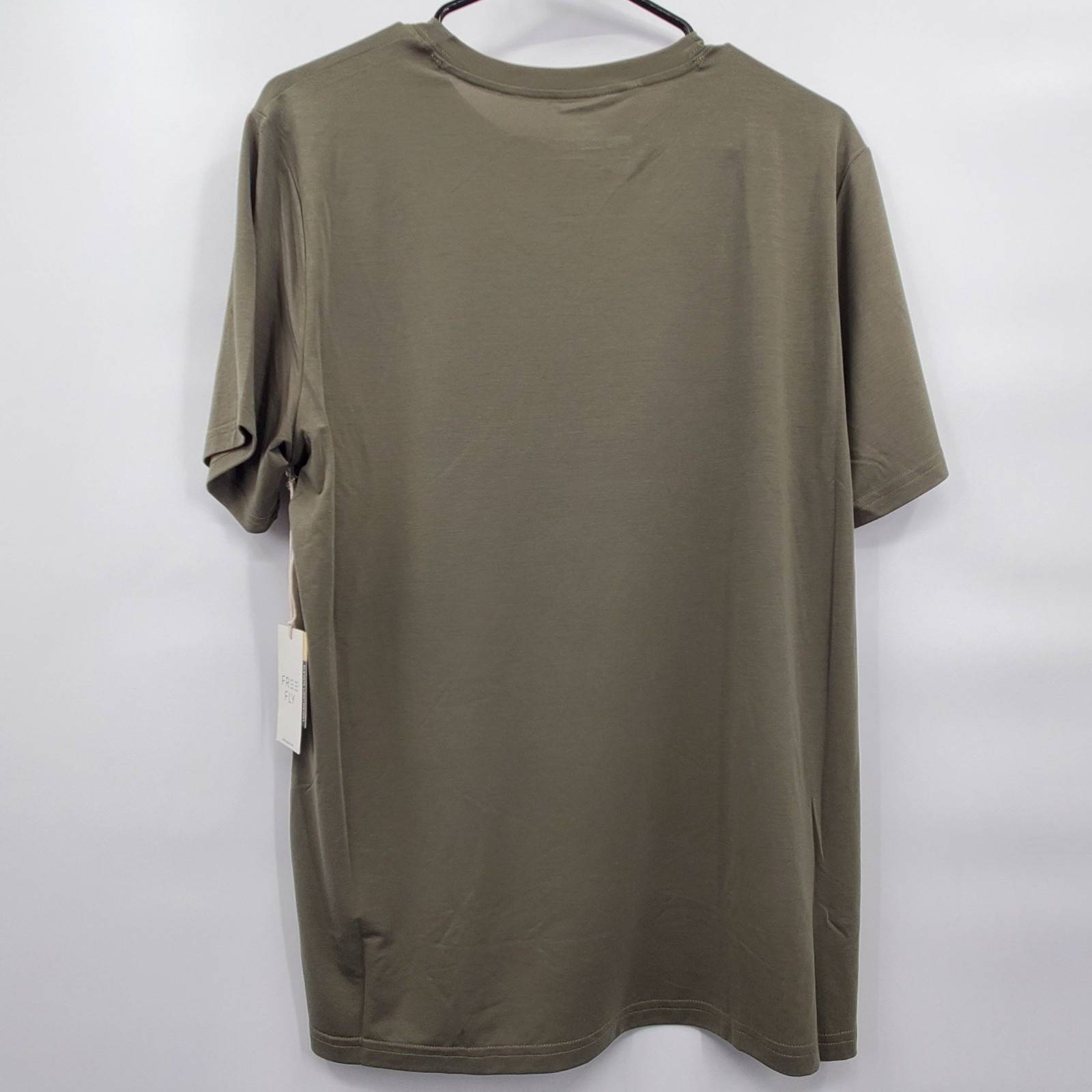Free Fly Elevate Lightweight Tee Shirt Top Men Size Medium NWT Fatigue Crewneck