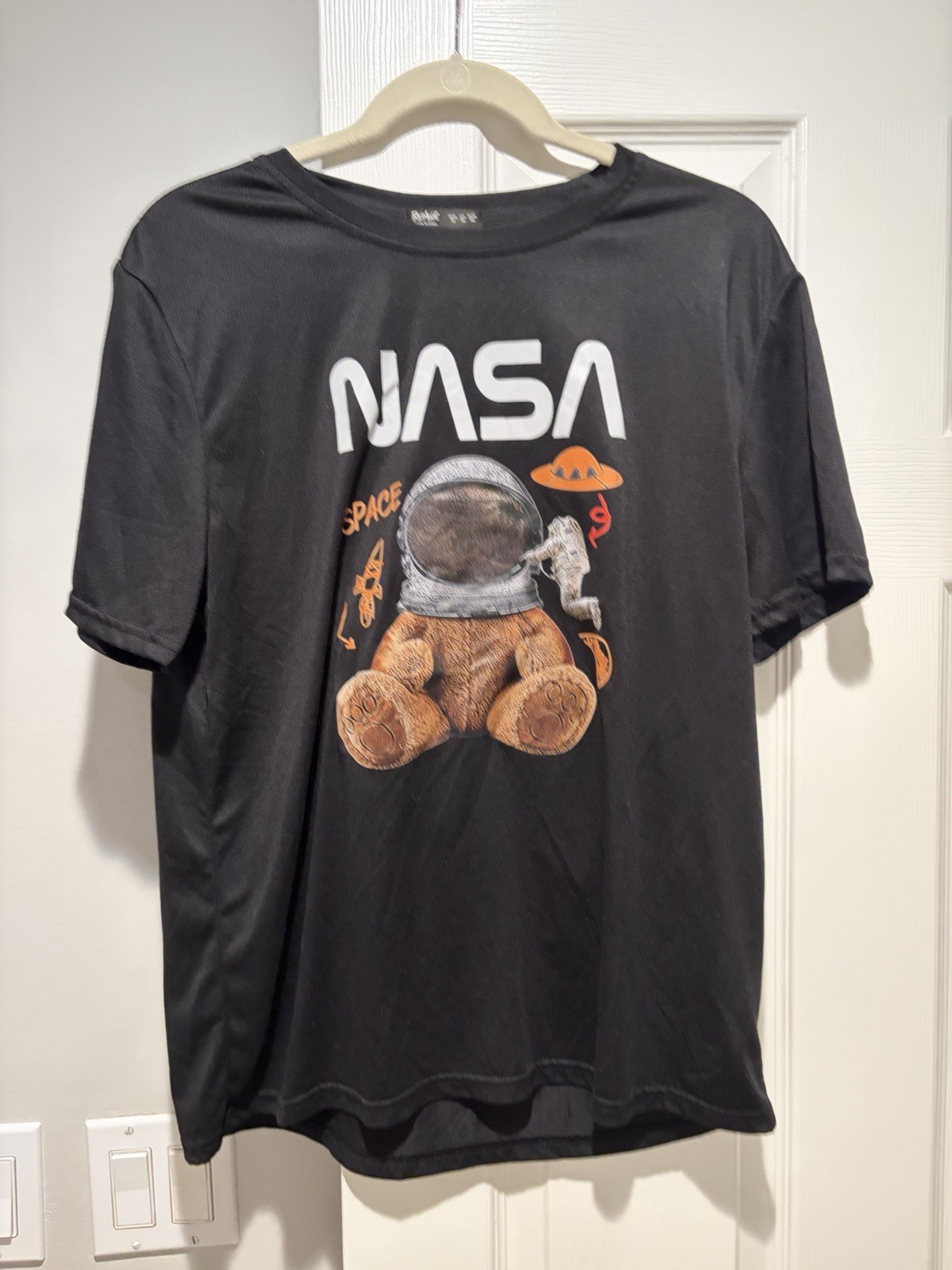 ROMWE Men’s NASA Space Graphic Print T-Shirt Black Crew Neck Short Sleeve M