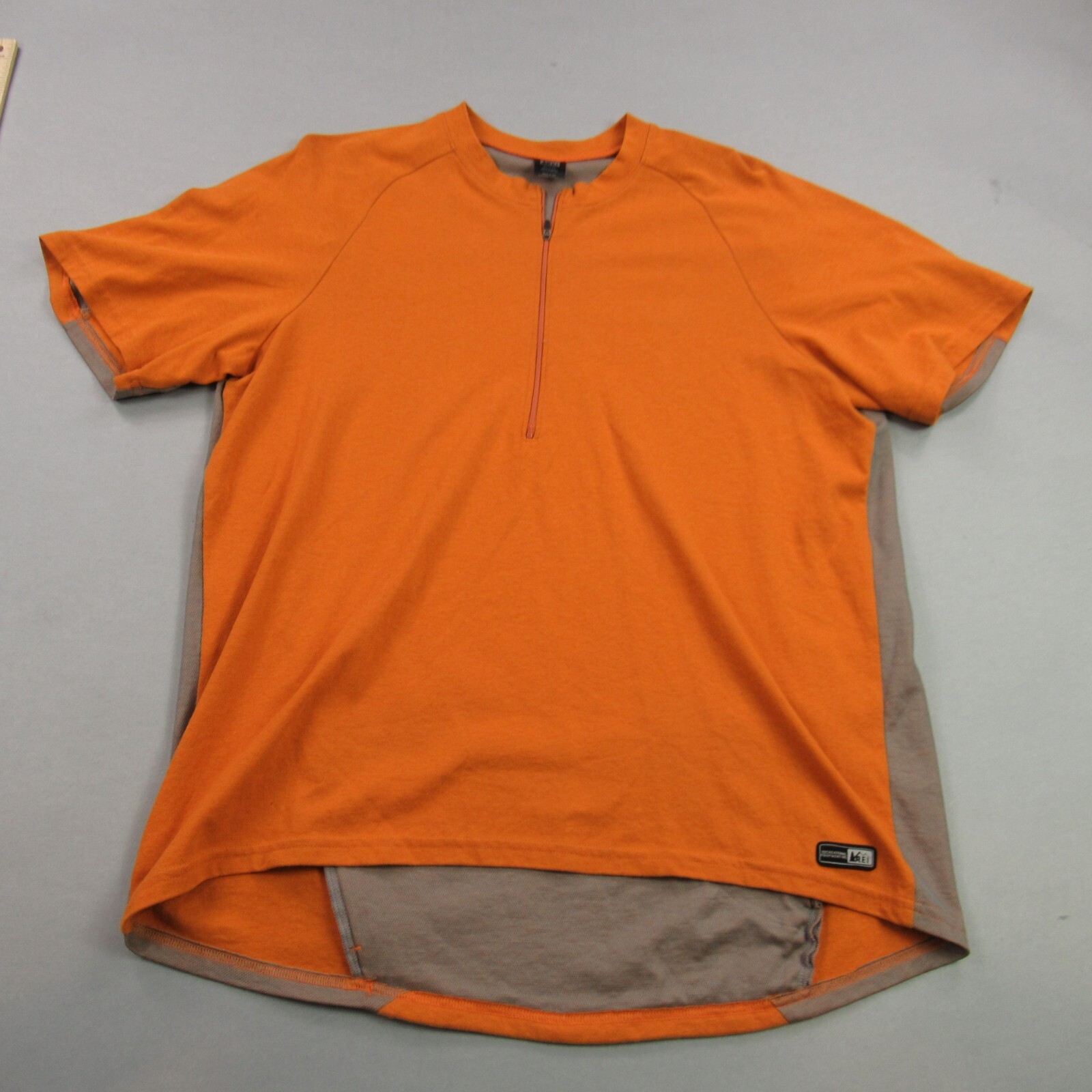 REI Shirt Mens XL Short Sleeve Crew Neck 1/4 Zip Loose Fit Lightweight Casual