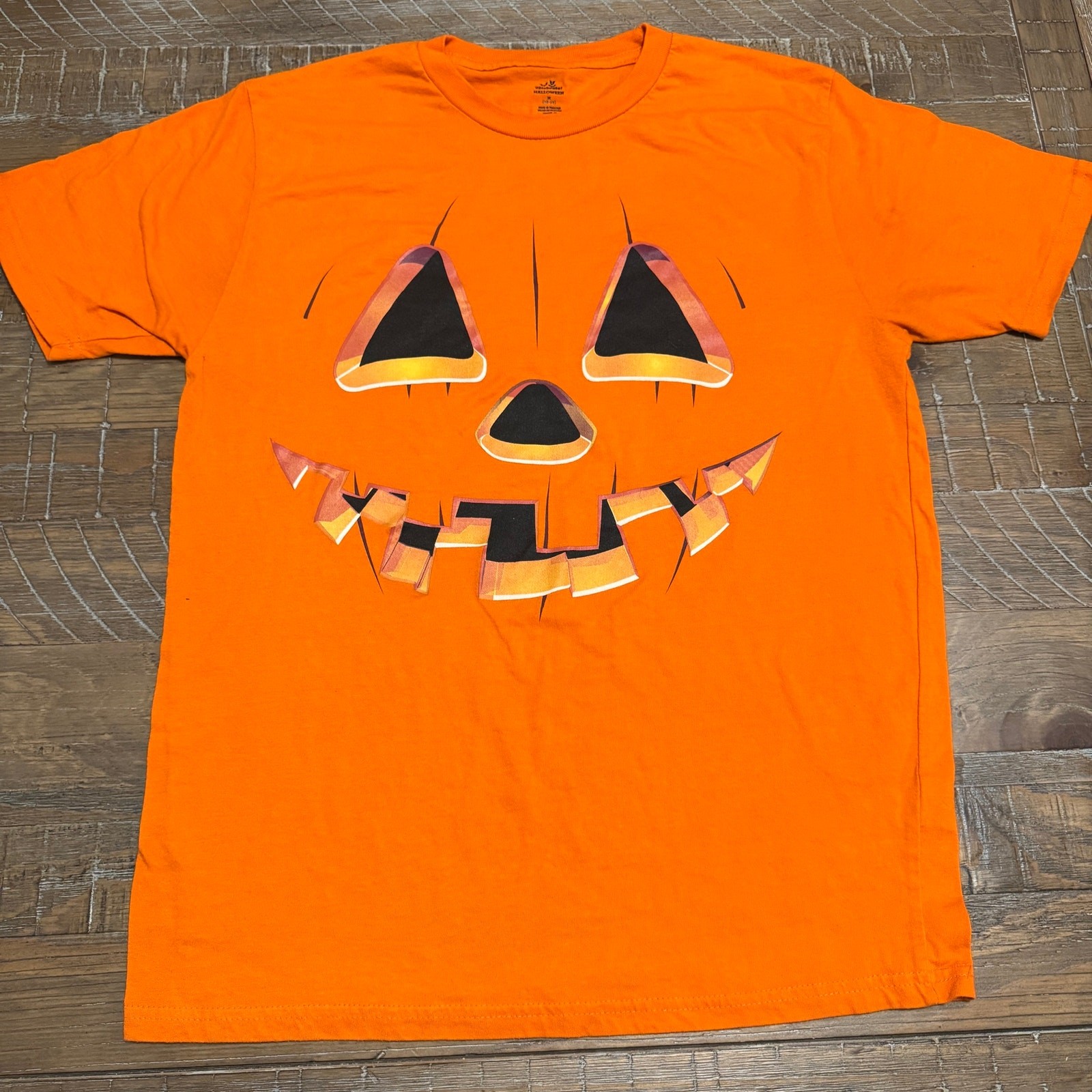 Way to Celebrate Size M Halloween Jack-O-Lantern Pumpkin Graphic T-Shirt Fall