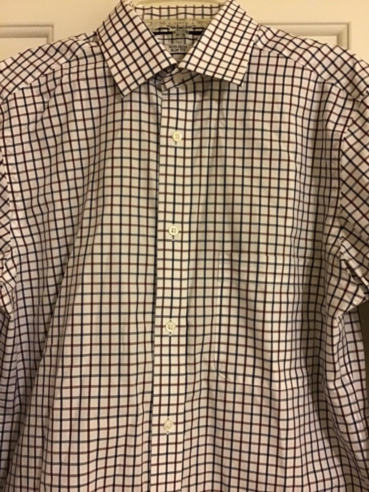 Jos A Bank Button down shirt size 15-32 non iron SLIM