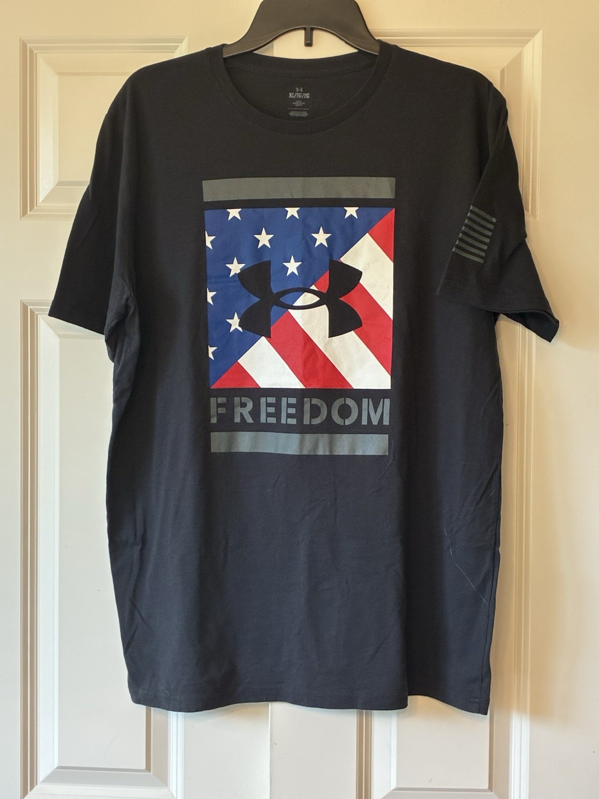 Under Armour Freedom T-Shirt Mens XL Red White Blue Black Flag Patriotic July 4