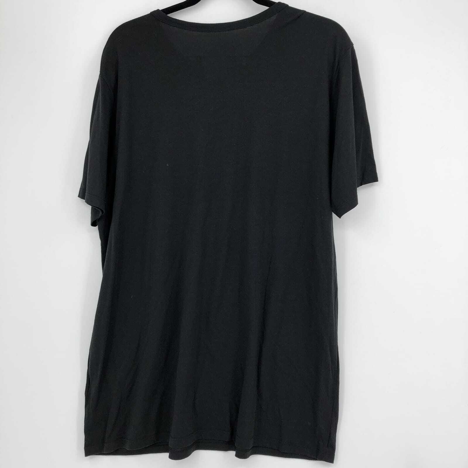 Nike Gray-Gold Classic T-Shirt | Perfect for Any Occasion