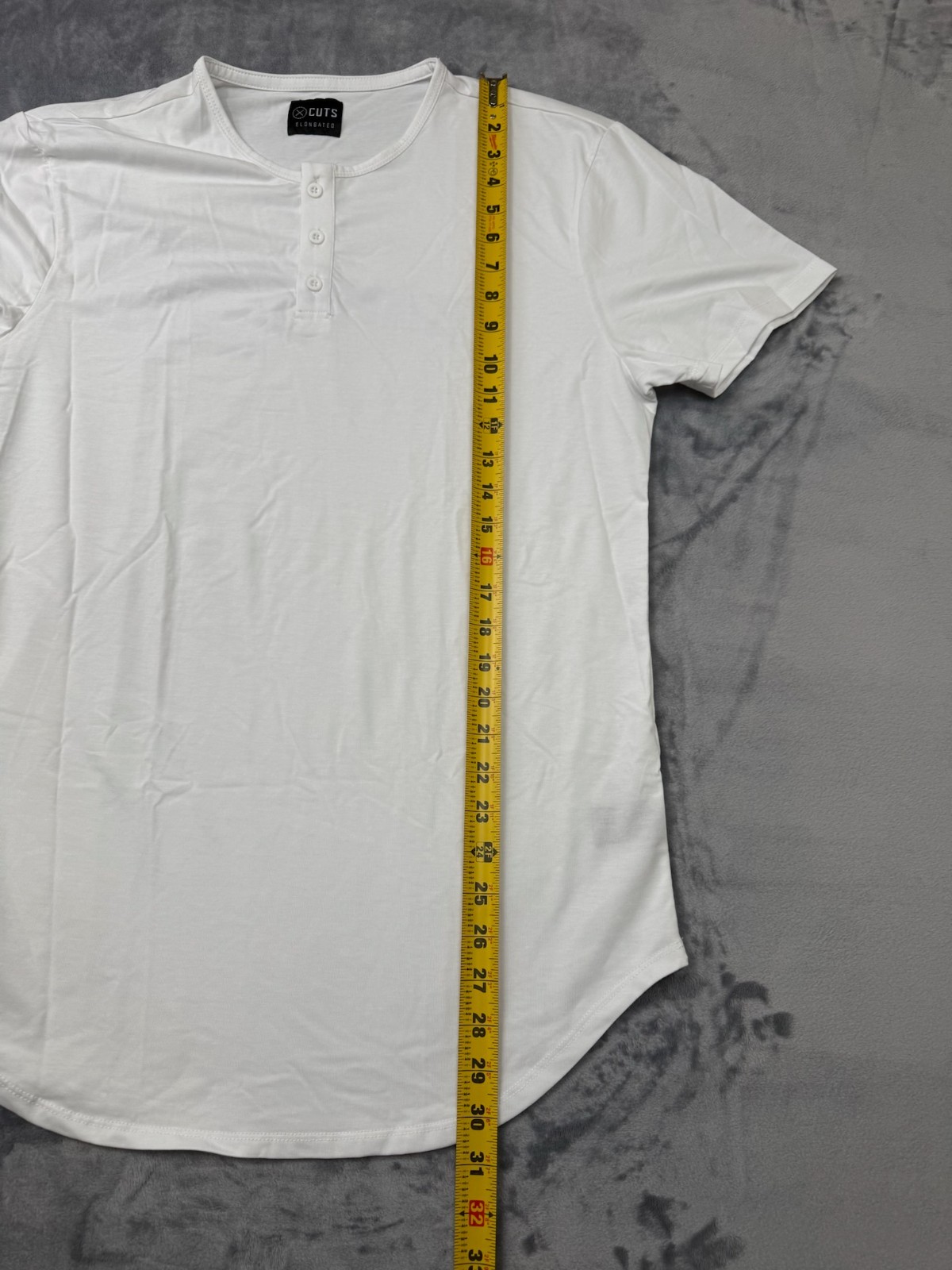 Cuts Clothing Elongated Henley T-Shirt Men’s XL White