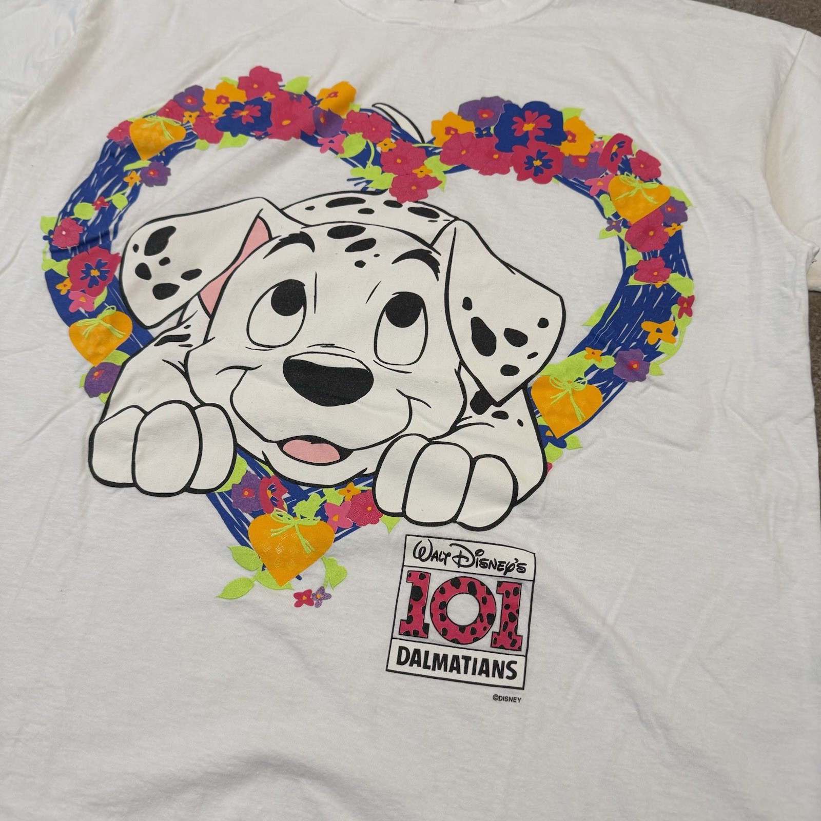 Vintage 90s 101 Dalmatians Walt Disney Tee Shirt Fits XL White Movie Heart 1990s