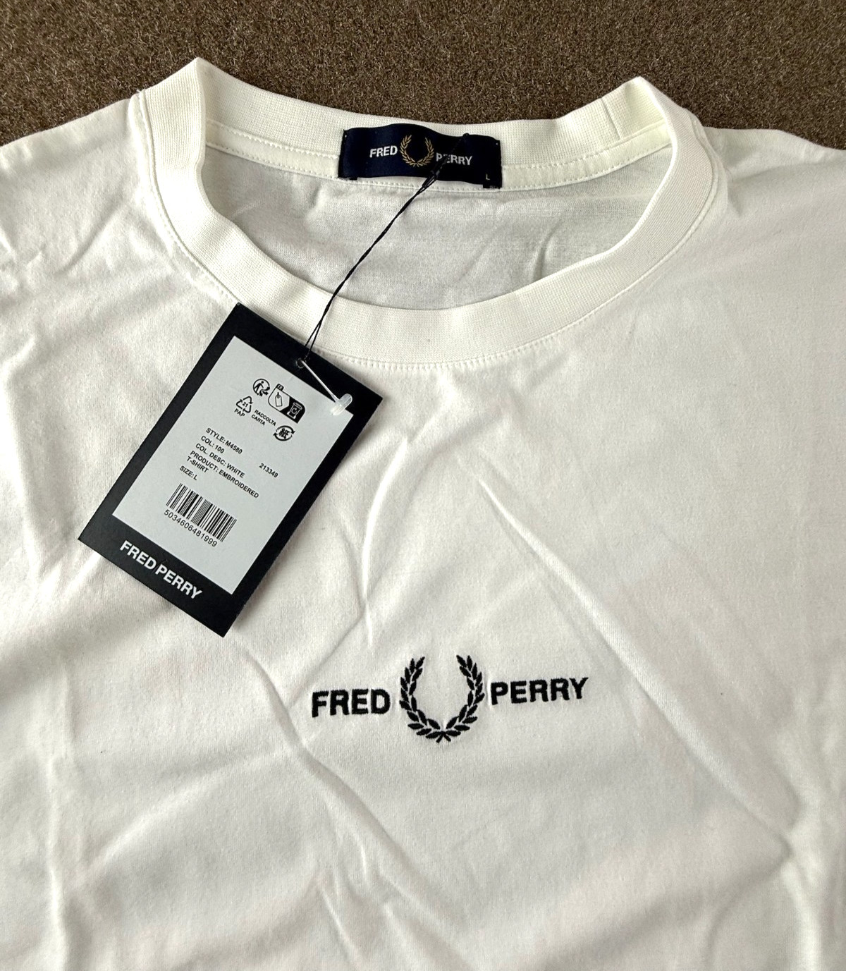 NWT Fred Perry Logo-Embroidered Crewneck White T-Shirt Men’s Size Large M4580