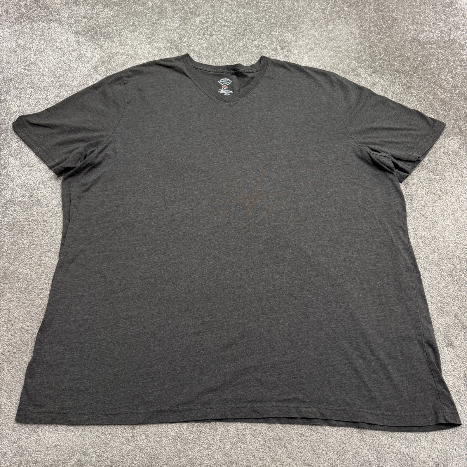 St. John’s Bay Quick-Dri Easy Care Basic T-Shirt Mens 5XL Tall Gray V-Neck Tee