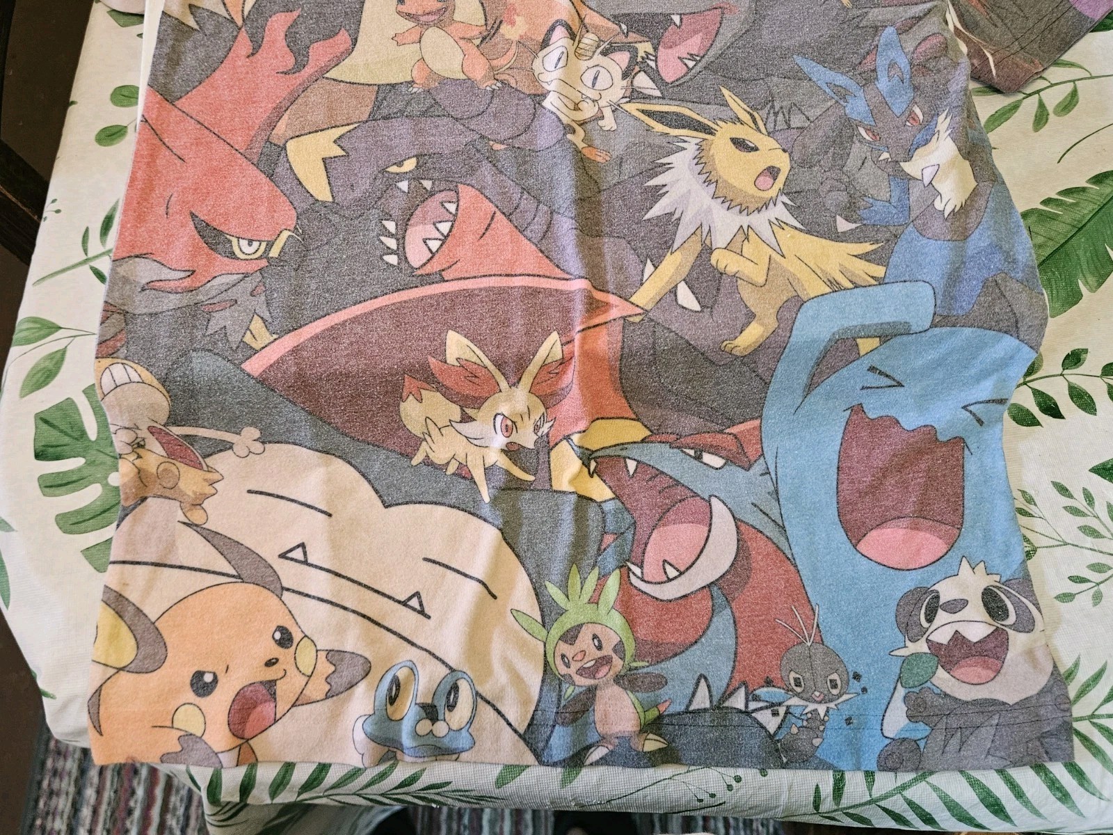 Pokémon 2015 All Over Character Print Tee Shirt Multi Size Small Retro (S)