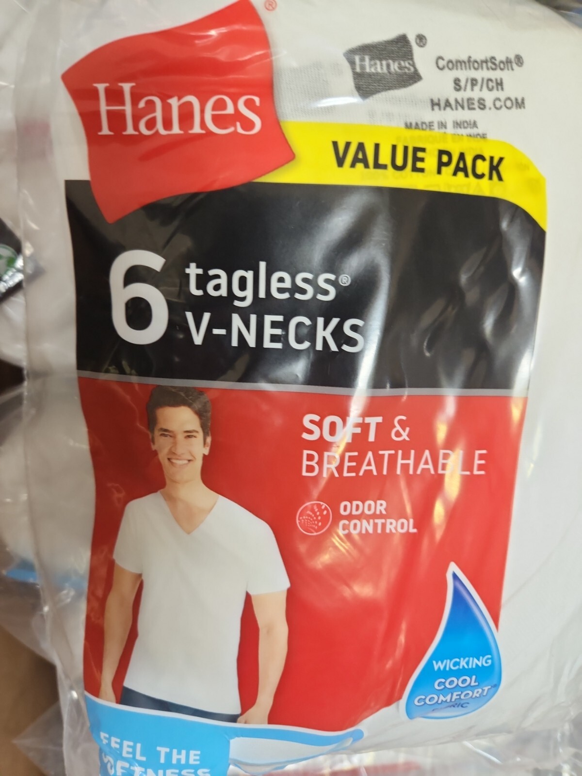 Hanes Men’s tagless V-Necks T-Shirts White 6 Pack Size S (34-36″)