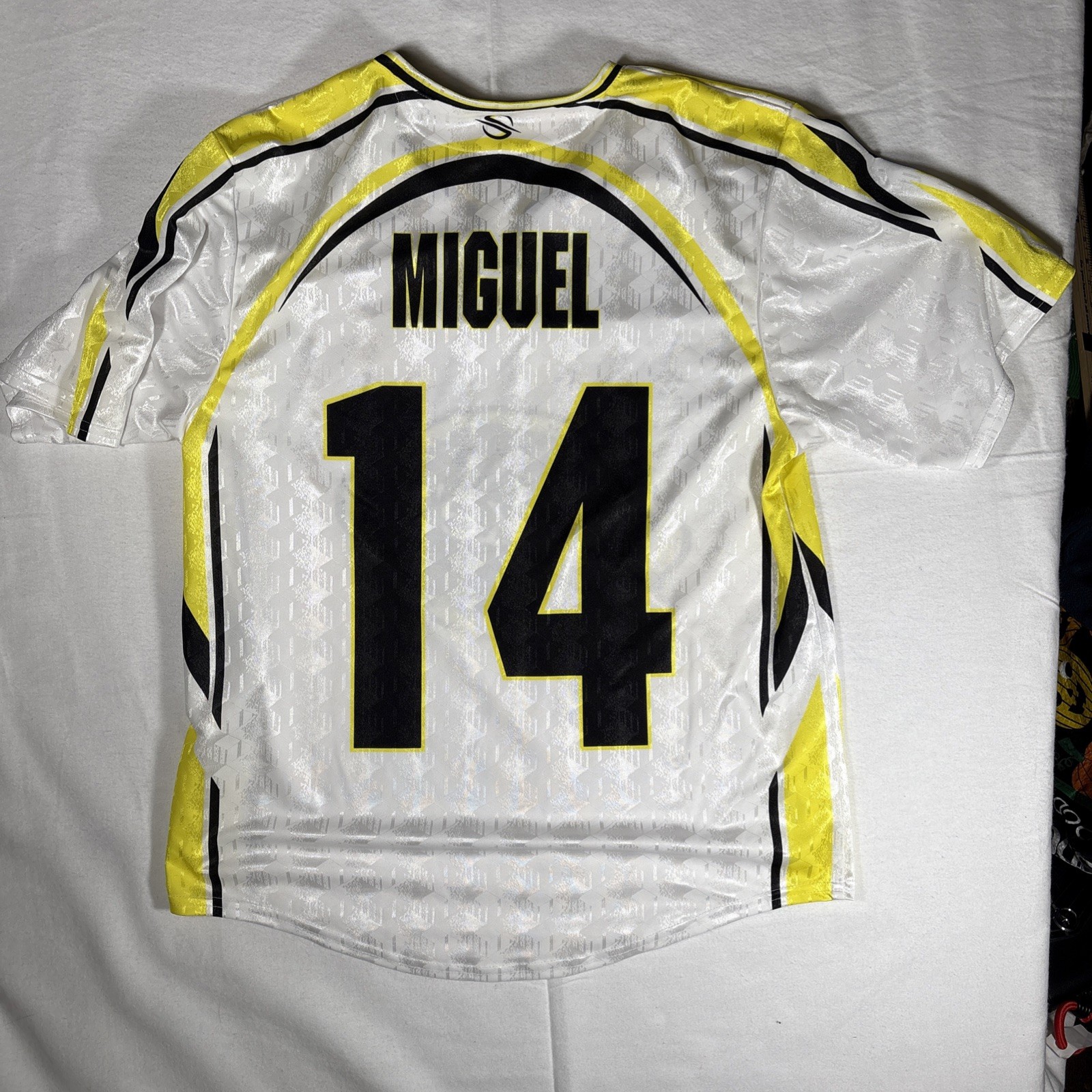 Mikes Hard Lemonade Pro Sphere Miguel #14 maybe soccer jersey? Size L