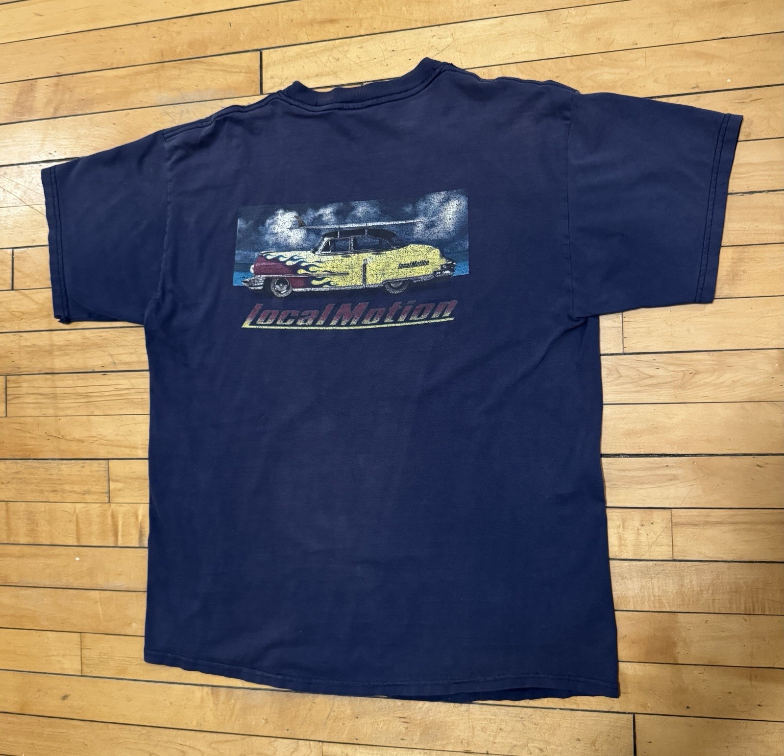Vintage 90s Local Motion, Koala Arts, Surfboard On Car Graphic Tee Shirt Size XL
