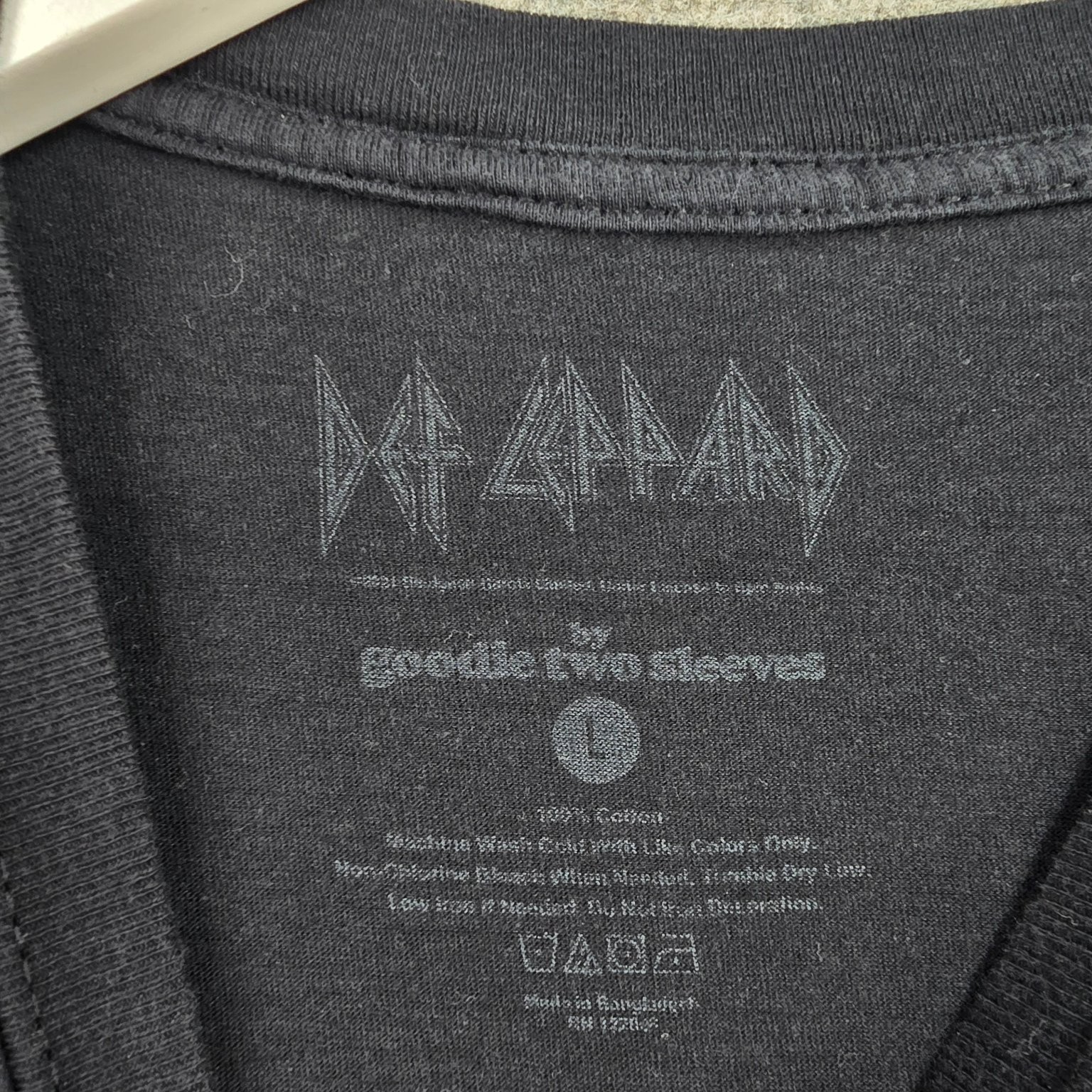 Def Leppard Pyromania T-Shirt Men’s Black Large 1983 Tour Graphic Cotton Retro