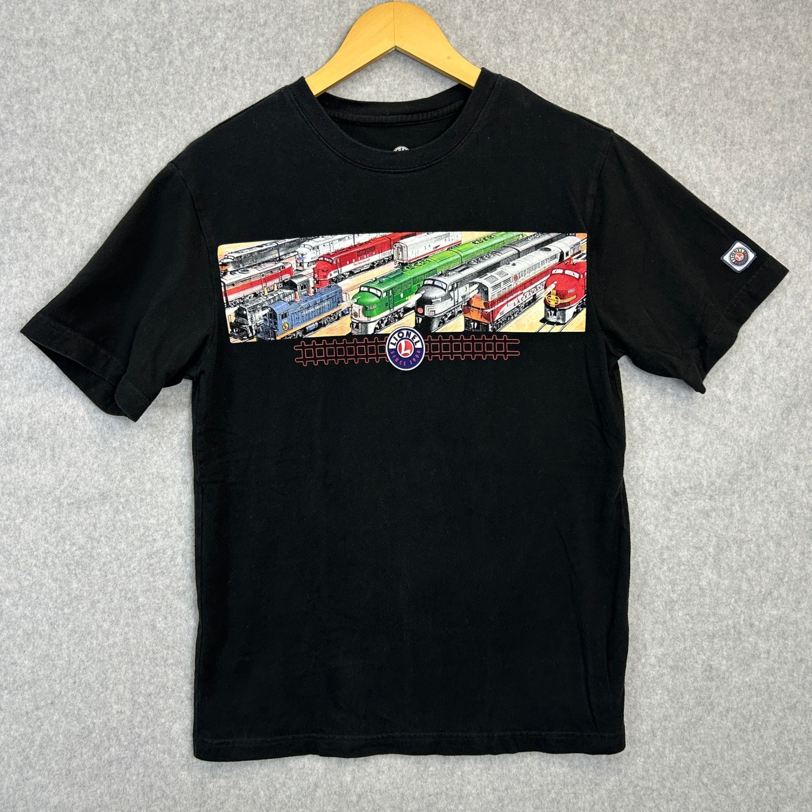 Lionel Trains SS Tee T-Shirt Black Graphic Locomotive Railroad Print Mens Small