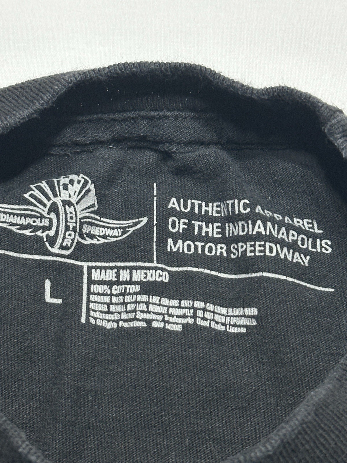 Indianapolis Motor Speedway Winged Wheel Logo Tee Shirt Black Adult Size Large