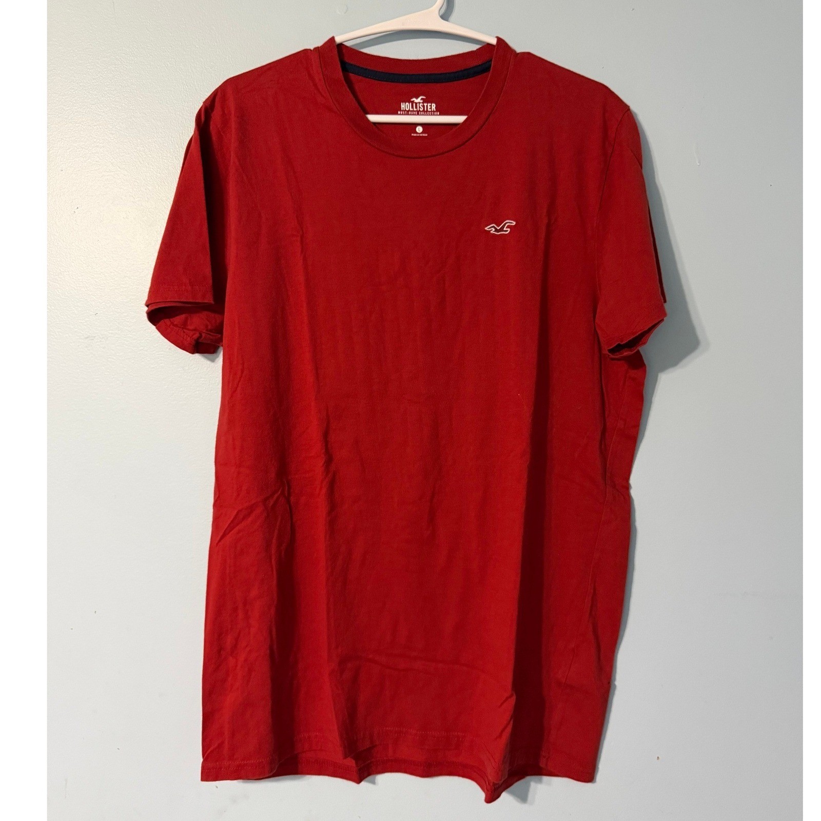 Hollister Men’s L Must-Have Collection Red Cotton Crew Neck Logo T-Shirt 0734