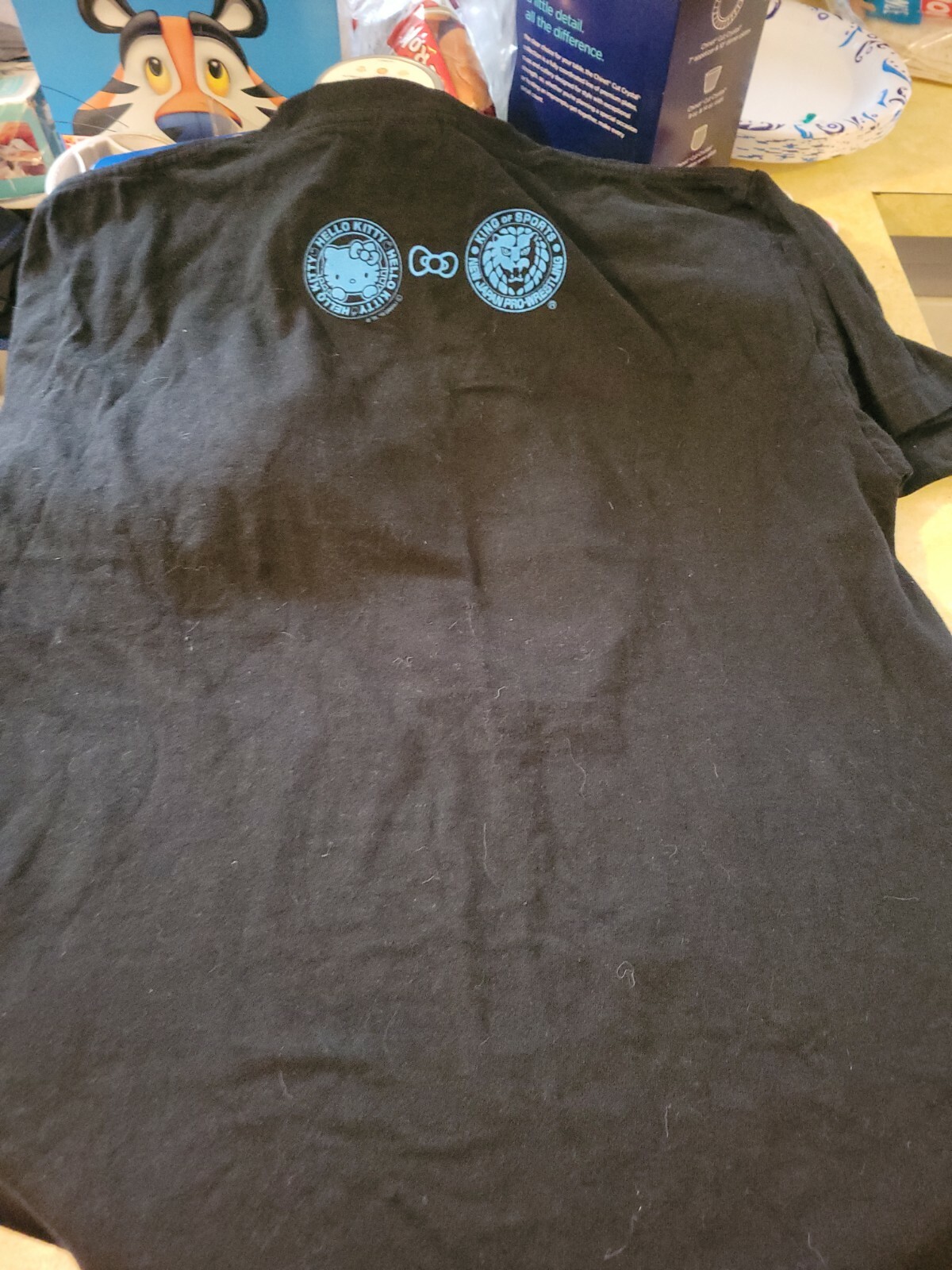 Hello Kitty x NJPW New Japan Pro Wrestling MSG Size M Medium WWE Wwf Aew