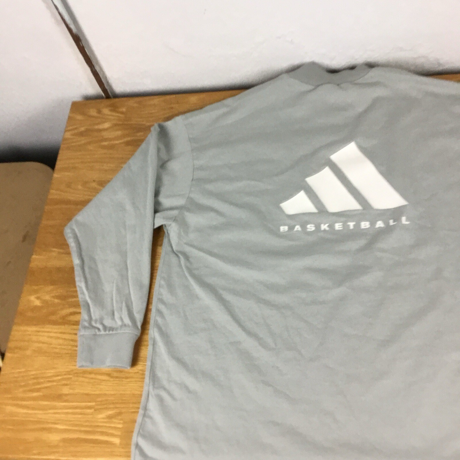 Adidas Basketball Mens Large Gray Mock Neck Long Sleeve Graphic T-Shirt L