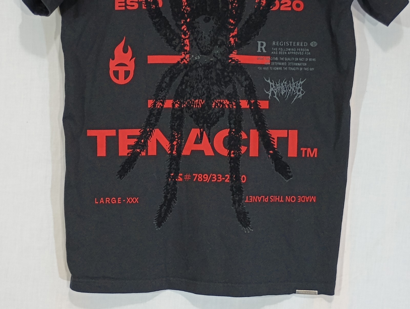 Tenaciti Studios Staple 2 (Nu Spider)Tarantula Graphic T-Shirt Black Size M