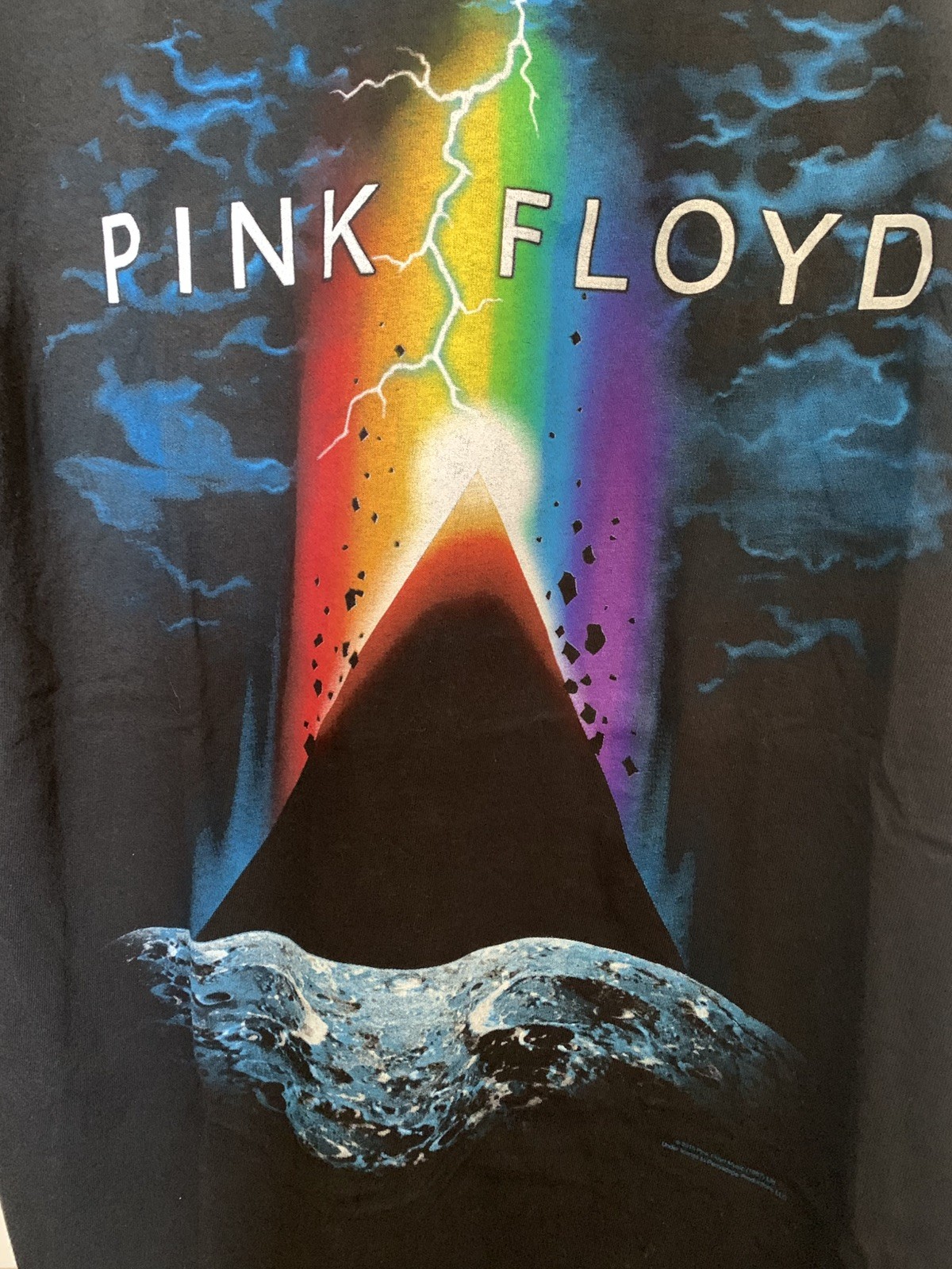 Pink Floyd graphic t-shirt Rainbow Pyramid Moon band Black & colorful graphic XL