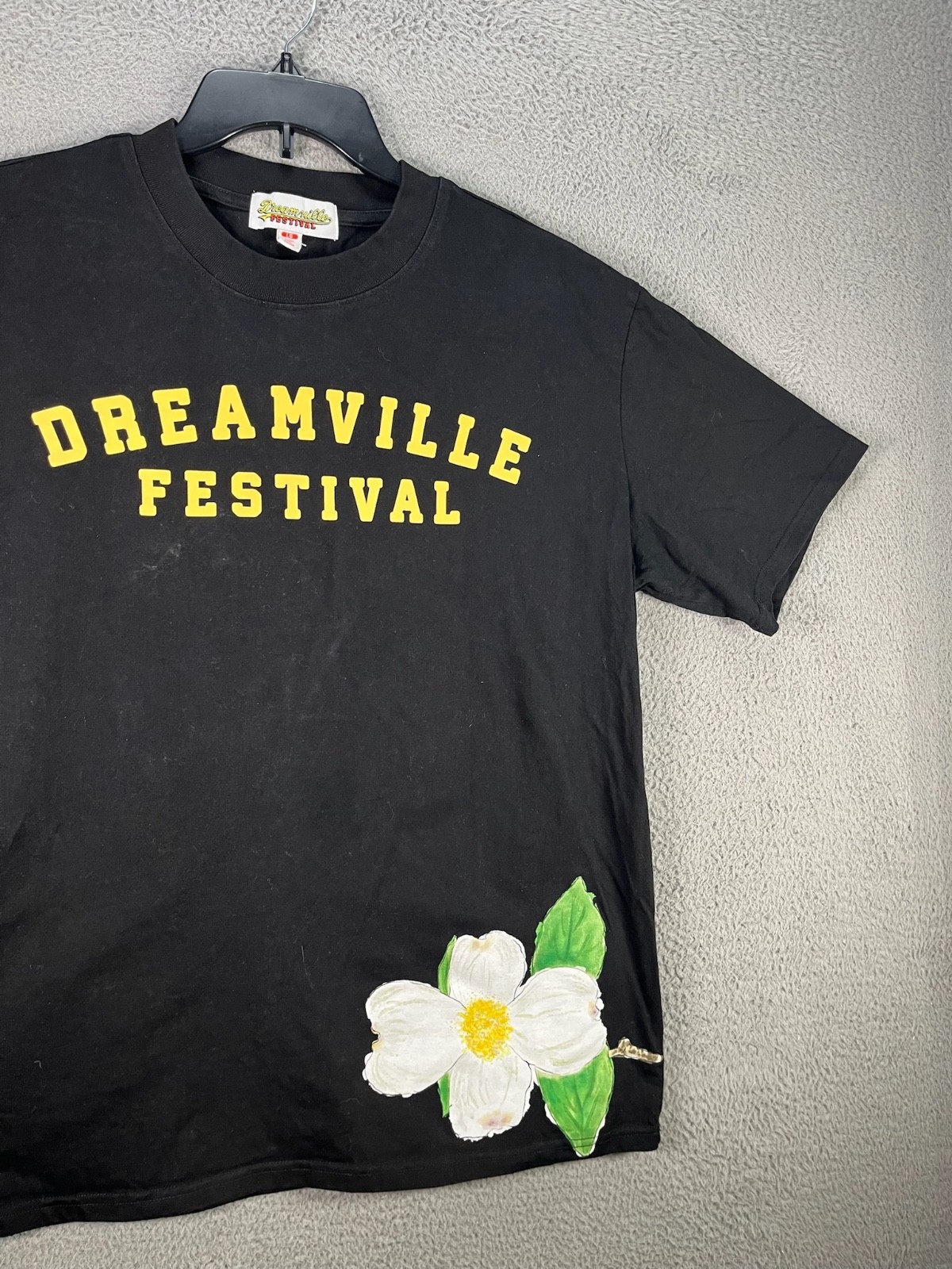 Dreamville T Shirt Mens Large Black Crew Neck Floral Magnolia Music Rap Cardinal