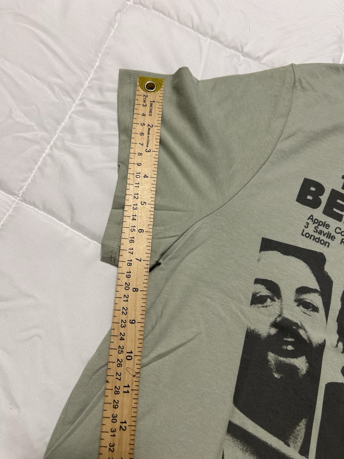 The BEATLES Live In Concert 1969 Size XL T-Shirt 2025 sage Green NWT Unisex