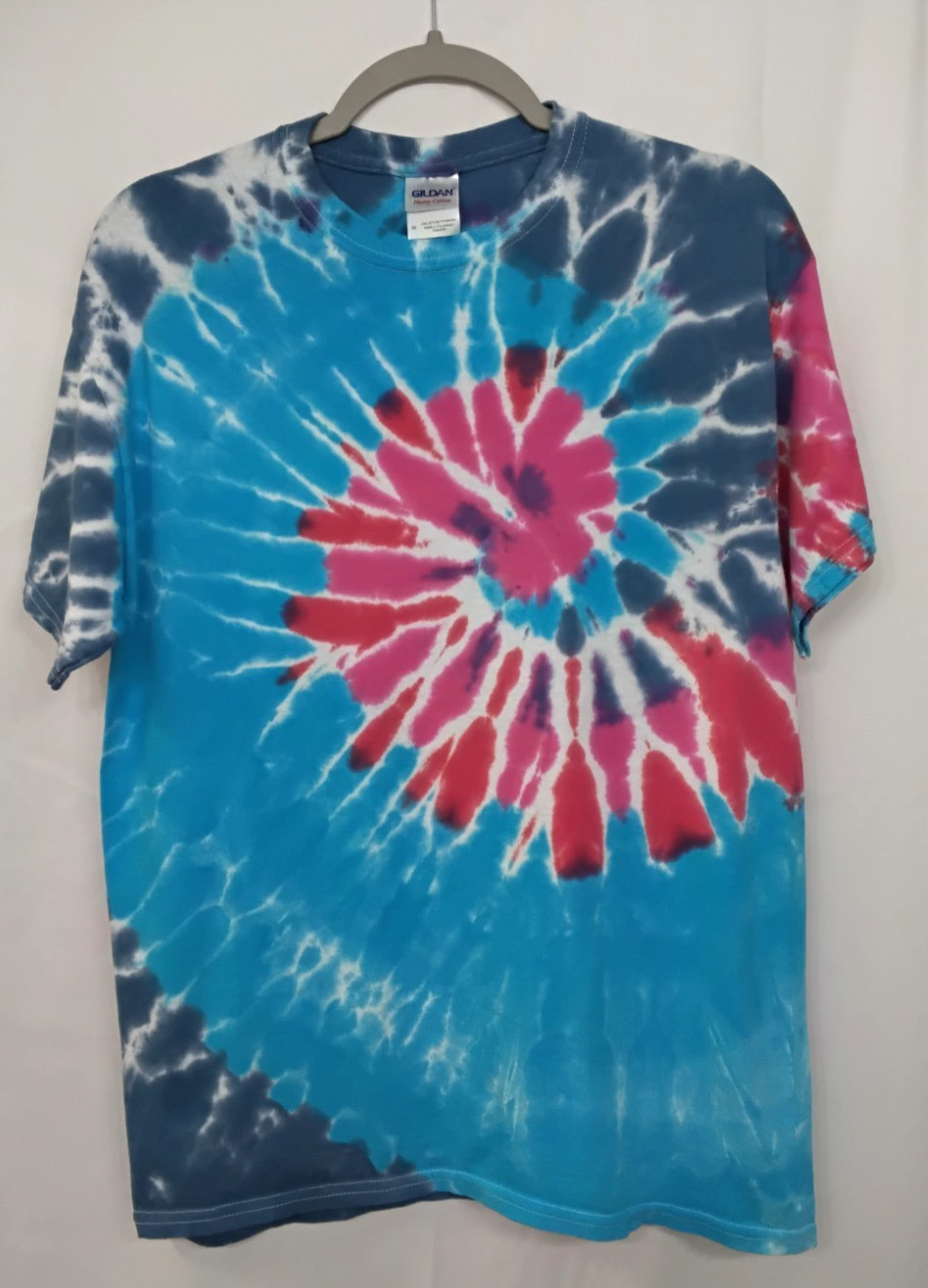 New Tie Dye Men’s T-Shirt Red Blue Adult Medium Multicolor Summer Spiral
