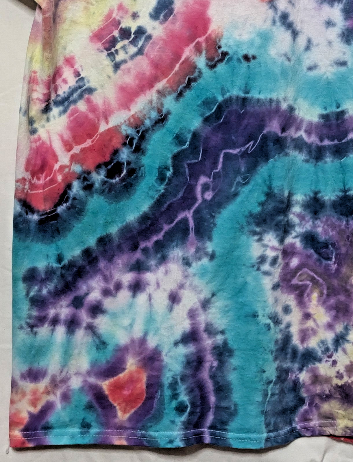 Handmade Tie Dye Geode Pattern Red Pink Purple Yellow 3XL Shirt 25″ W X 31″ L