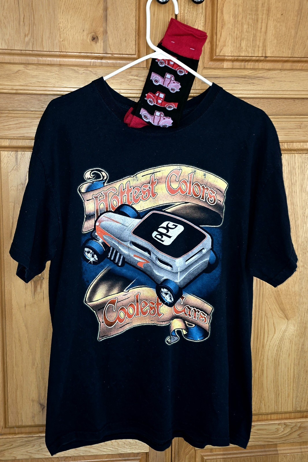PPG Auto Paint Co. T-shirt Large Hottest Colors Coolest Cars + Pair Truck Socks