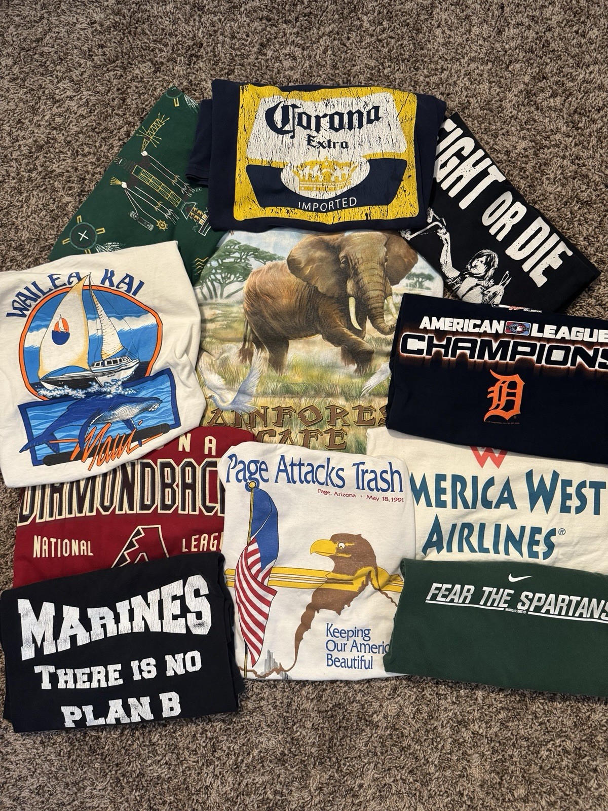 Random 10 for $40 Vintage/Modern graphic TShirt Bundle! Message with your size!