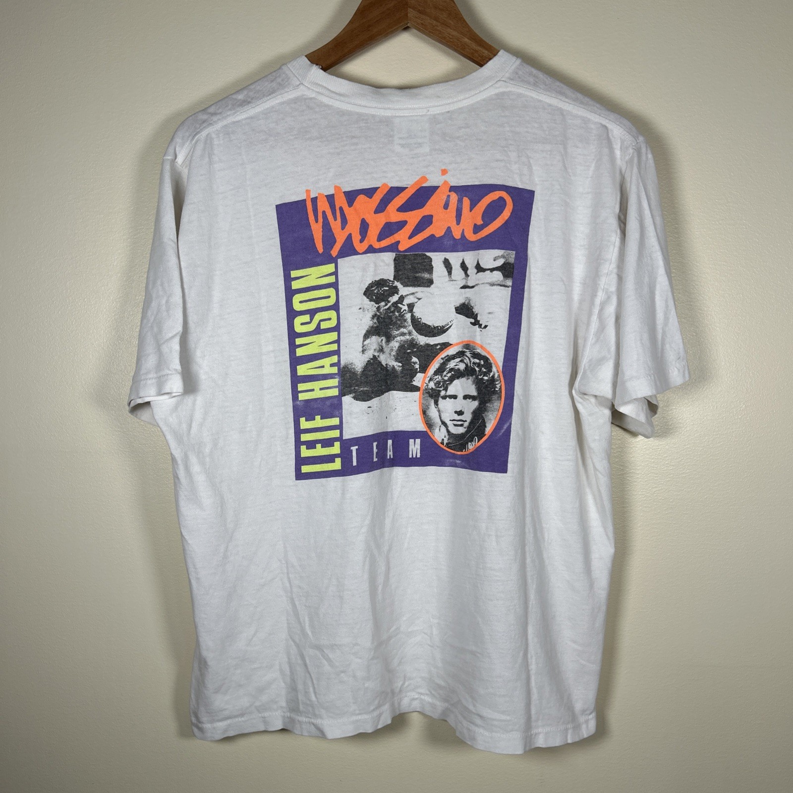 Vintage Mossimo “Leif Hanson” Volleyball T Shirt White Size Large Distressed