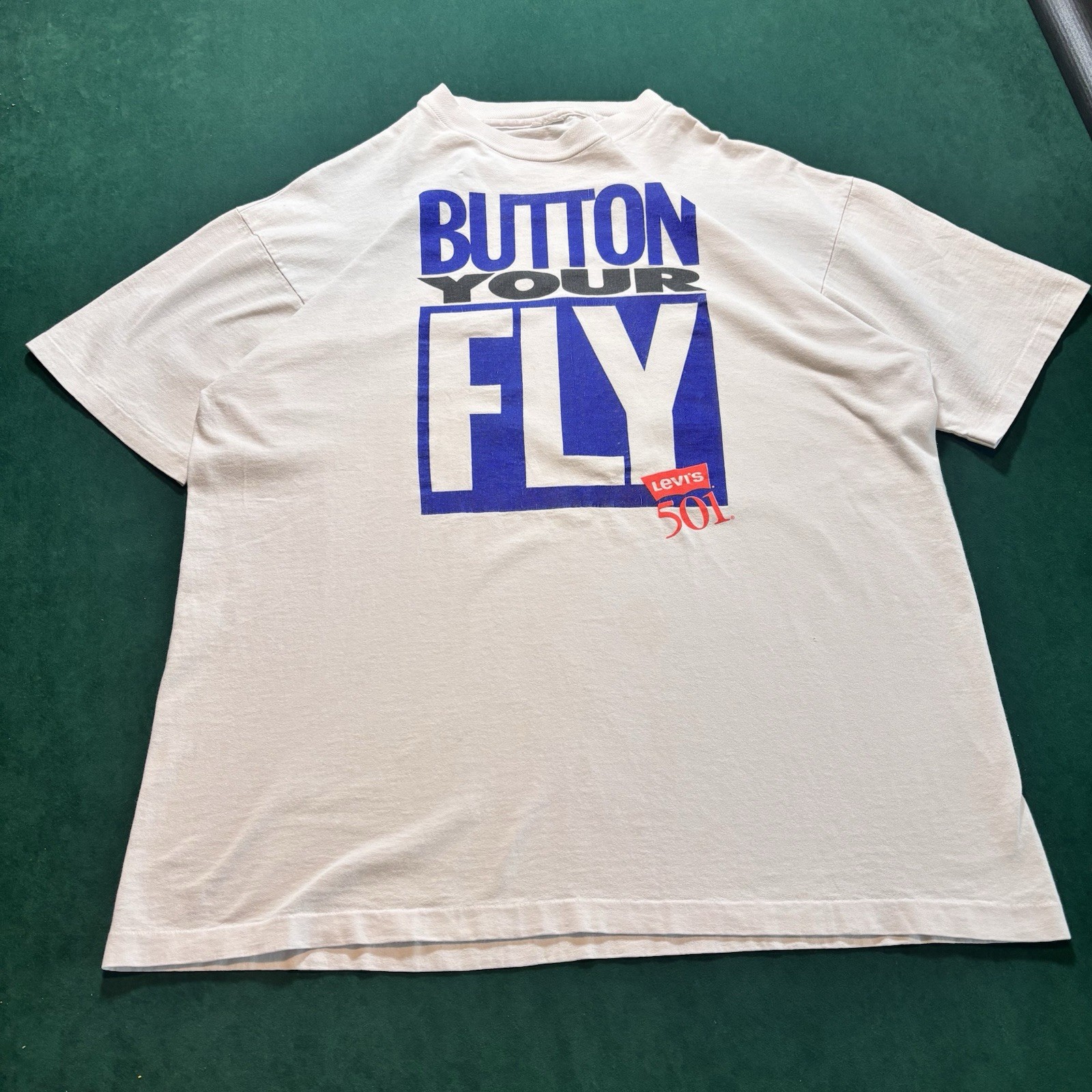 Levi’s 501 Button Your Fly Men’s White Graphic Crew Neck Short Sleeve T-Shirt