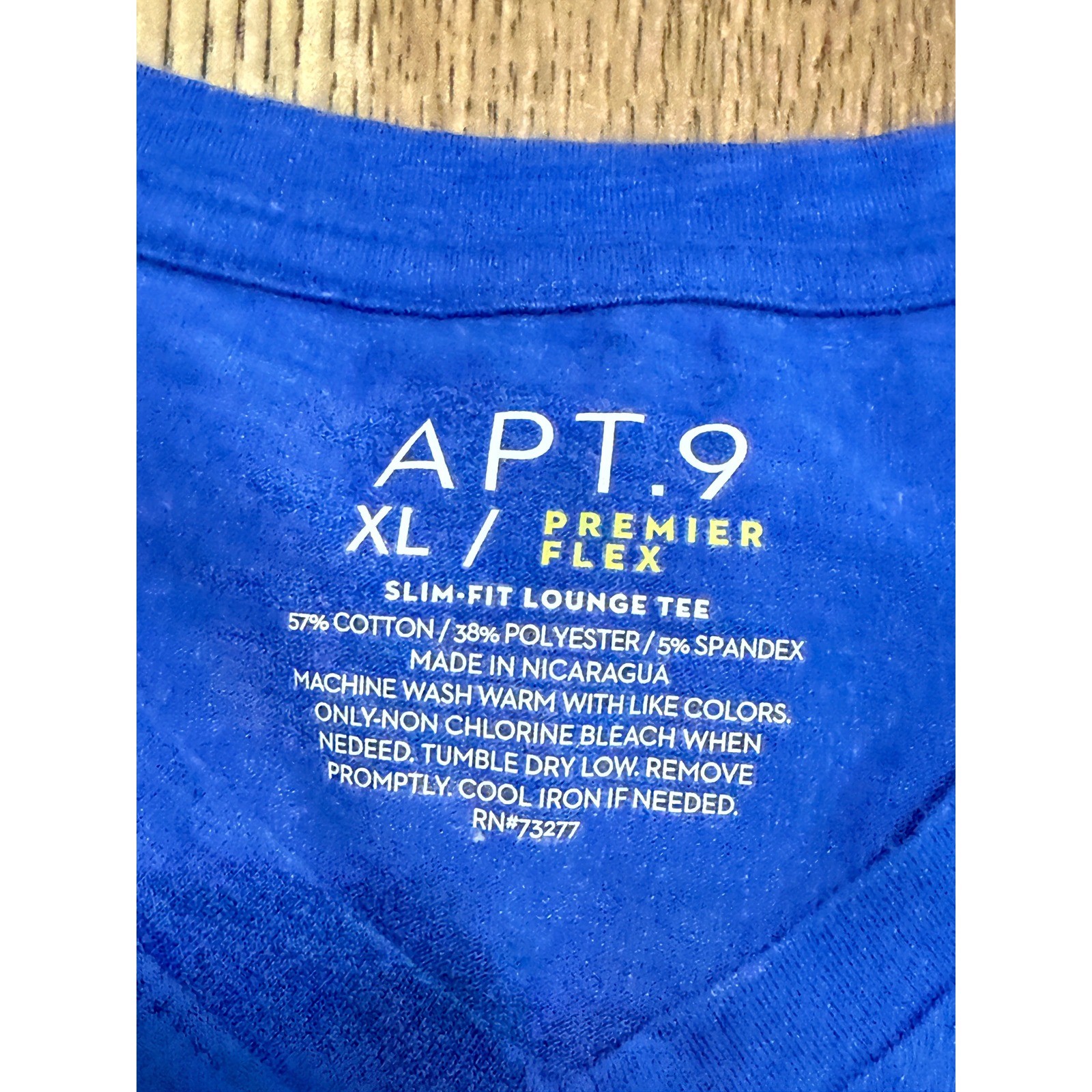 APT.9 Premier Flex Men’s T-Shirt XL Royal Blue Solid V-Neck Lounge Tee Excellent