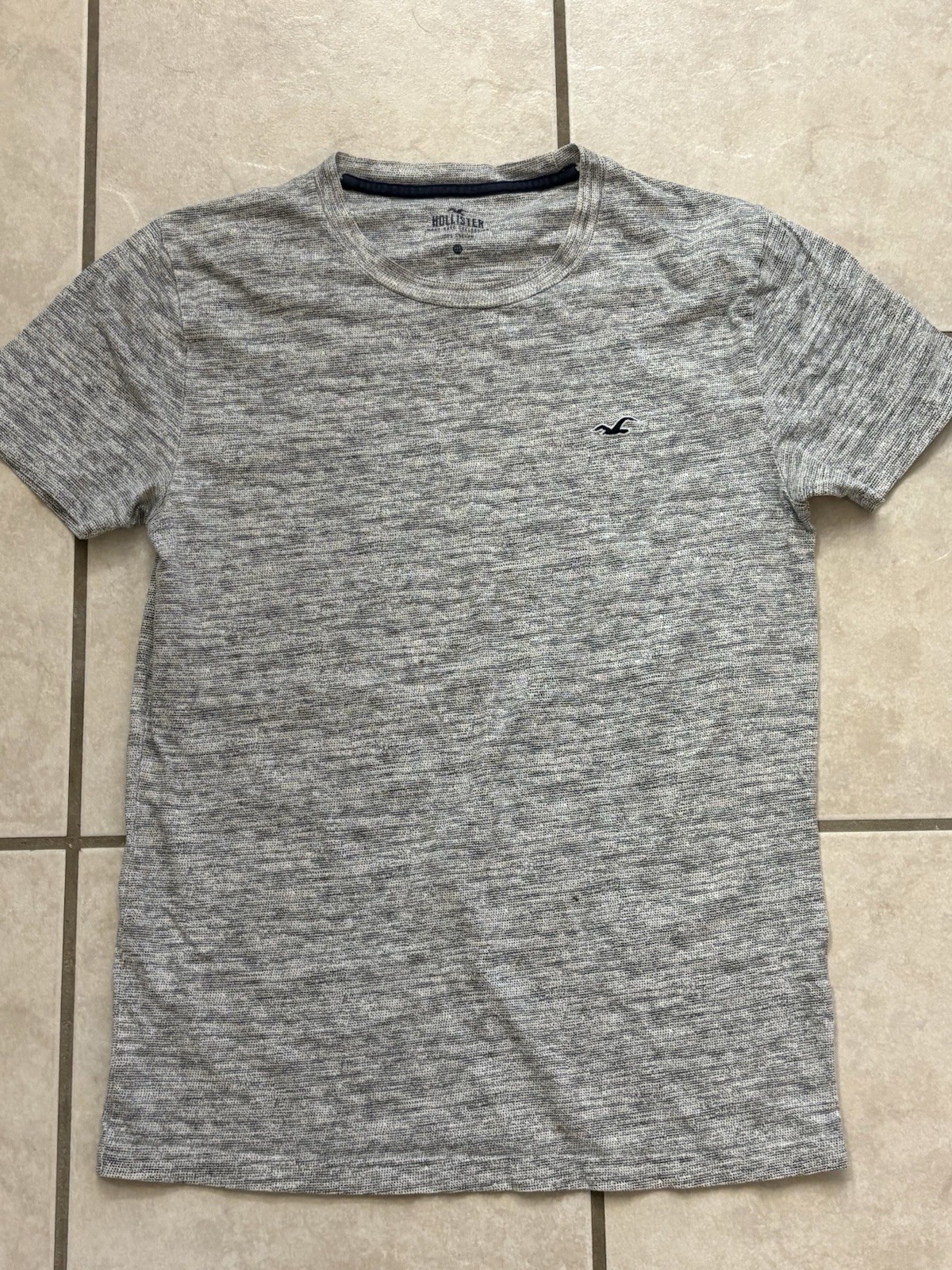 Hollister Must Have Collection T-Shirt Crew Neck Short Sleeve XXS Gray