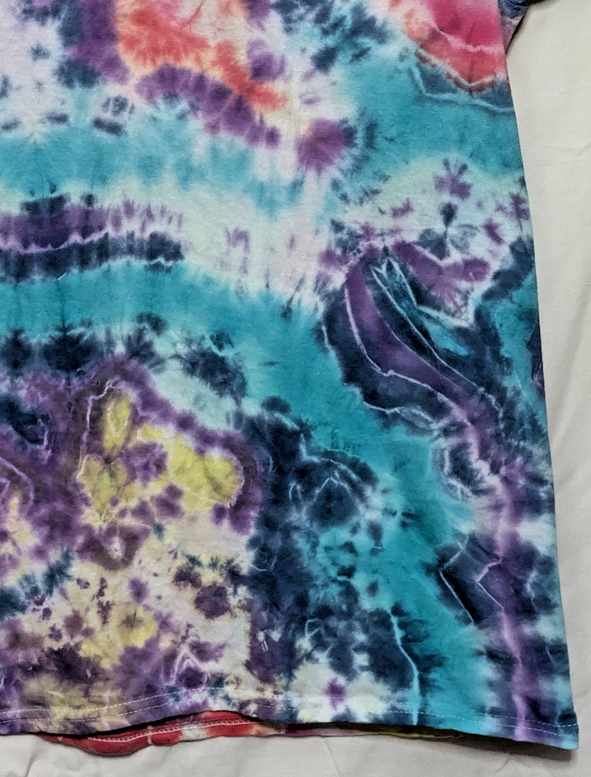 Handmade Tie Dye Geode Pattern Red Pink Purple Yellow 3XL Shirt 25″ W X 31″ L