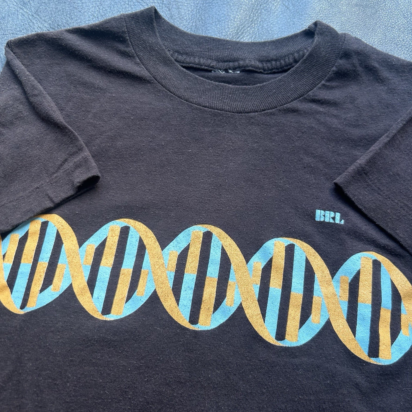 Vintage 80s DNA Science Medicine Promo Tee Faded Single Stitch T-Shirt Men’s XS