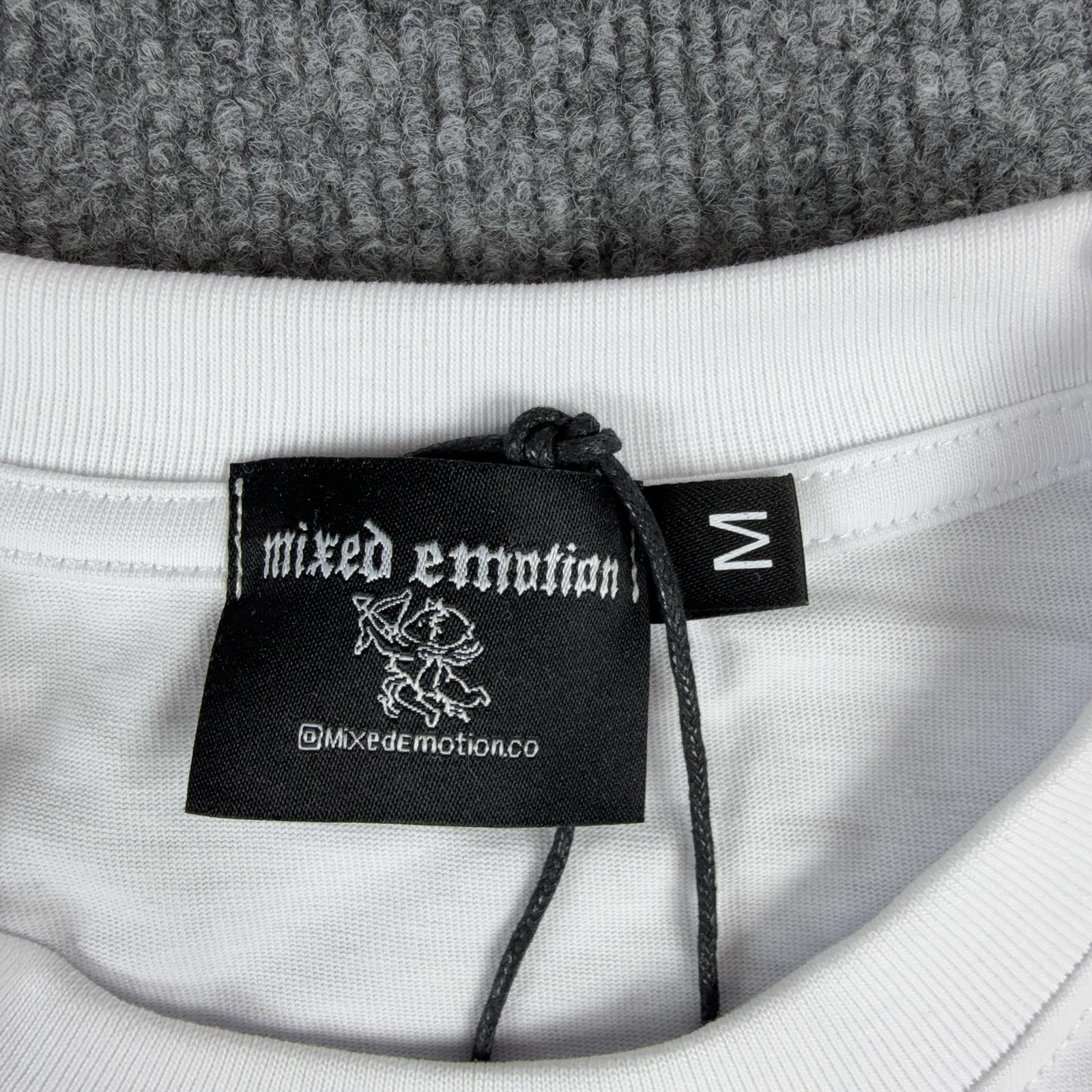 Mixed Emotion Shirt Mens Medium White Alien Space Graphic Emotional Closet Tee