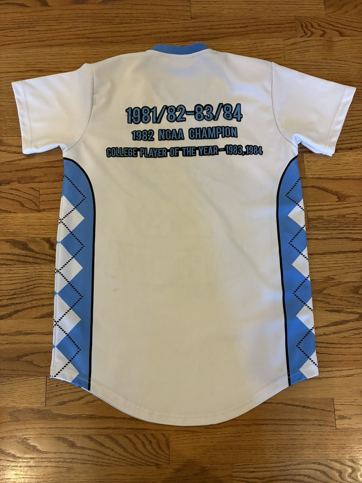 Laced Up by SneakGallery North Carolina Michael Jordan Jersey. Sz M – SPOTS