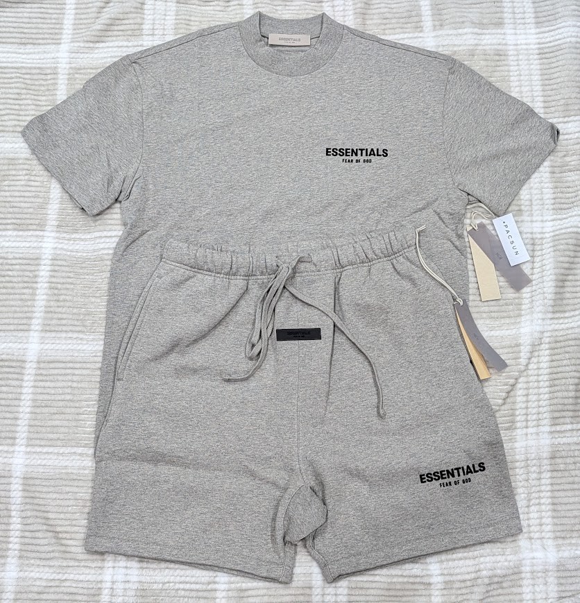Fear of God Essentials Oversized T-Shirts & Shorts L Size Set ‘Dark Oatmeal’