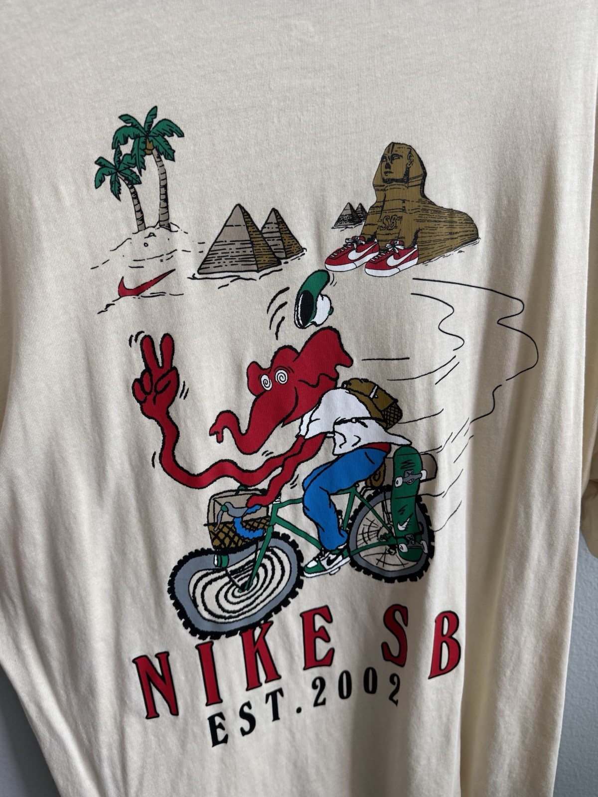Nike SB Size XL Yellow Loose Fit Tshirt Short Sleeve
