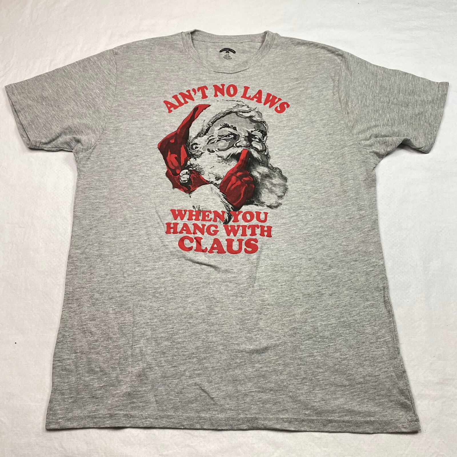 Holiday Time Graphic T Shirt sz L Gray Santa Claus Christmas Holiday Festive