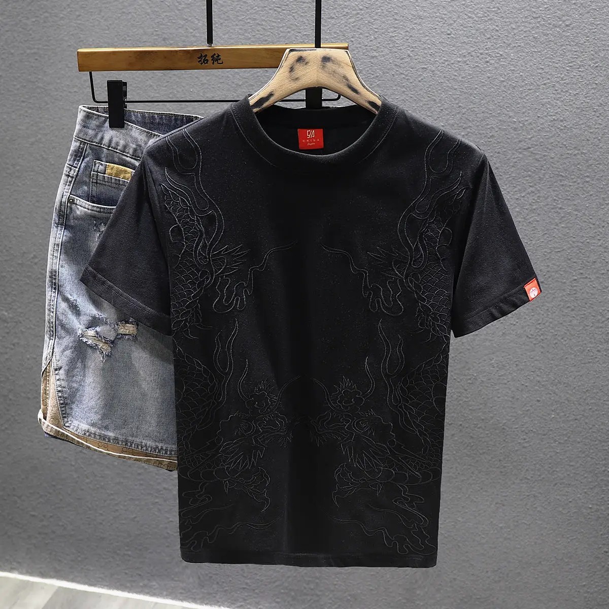 Men’s Summer Casual Short Sleeve T-Shirt Dragon Embroidery Slim Fit O-Neck Top