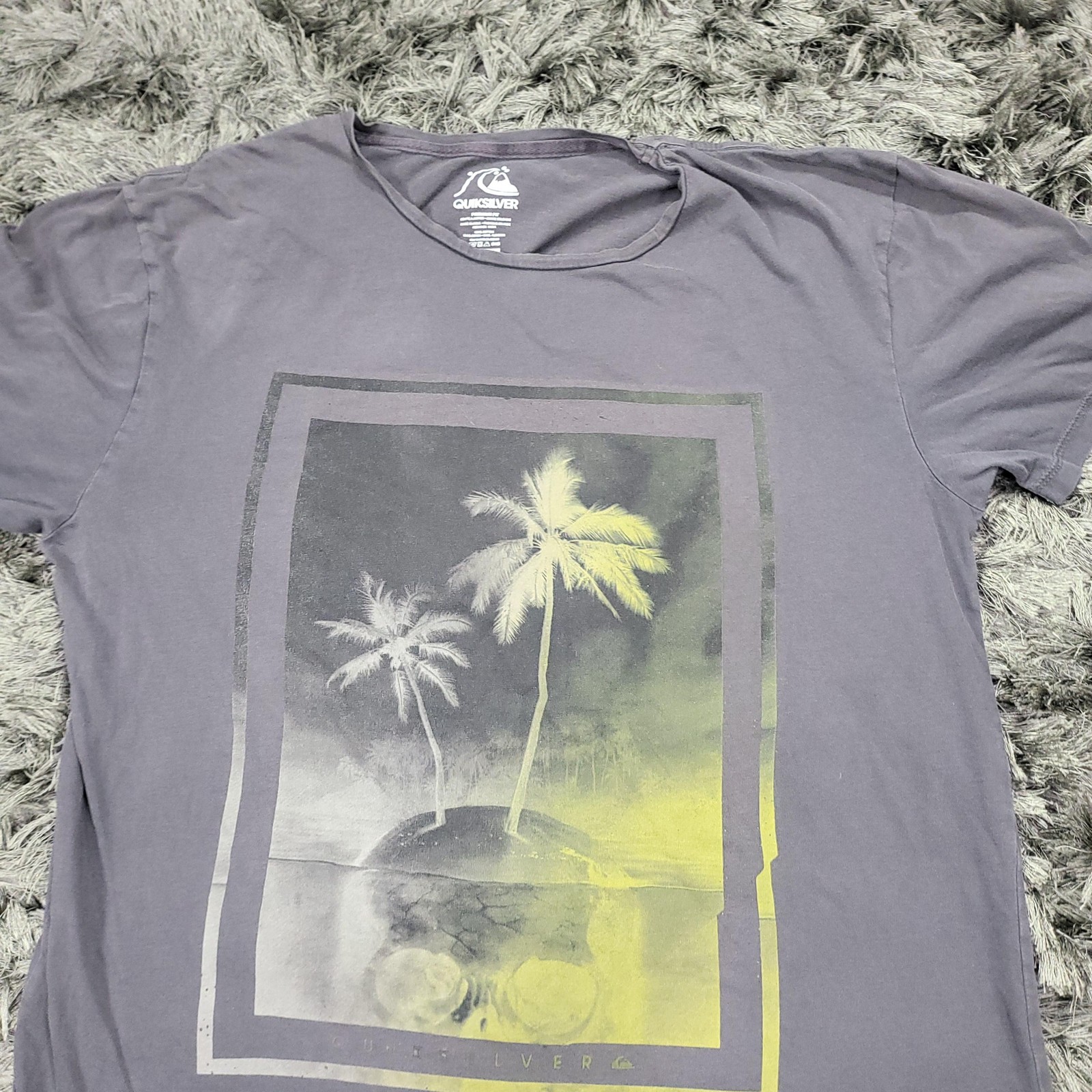Quiksilver Shirt Mens Medium Gray Skull Island Graphic Tee Surf Tropical Tagless